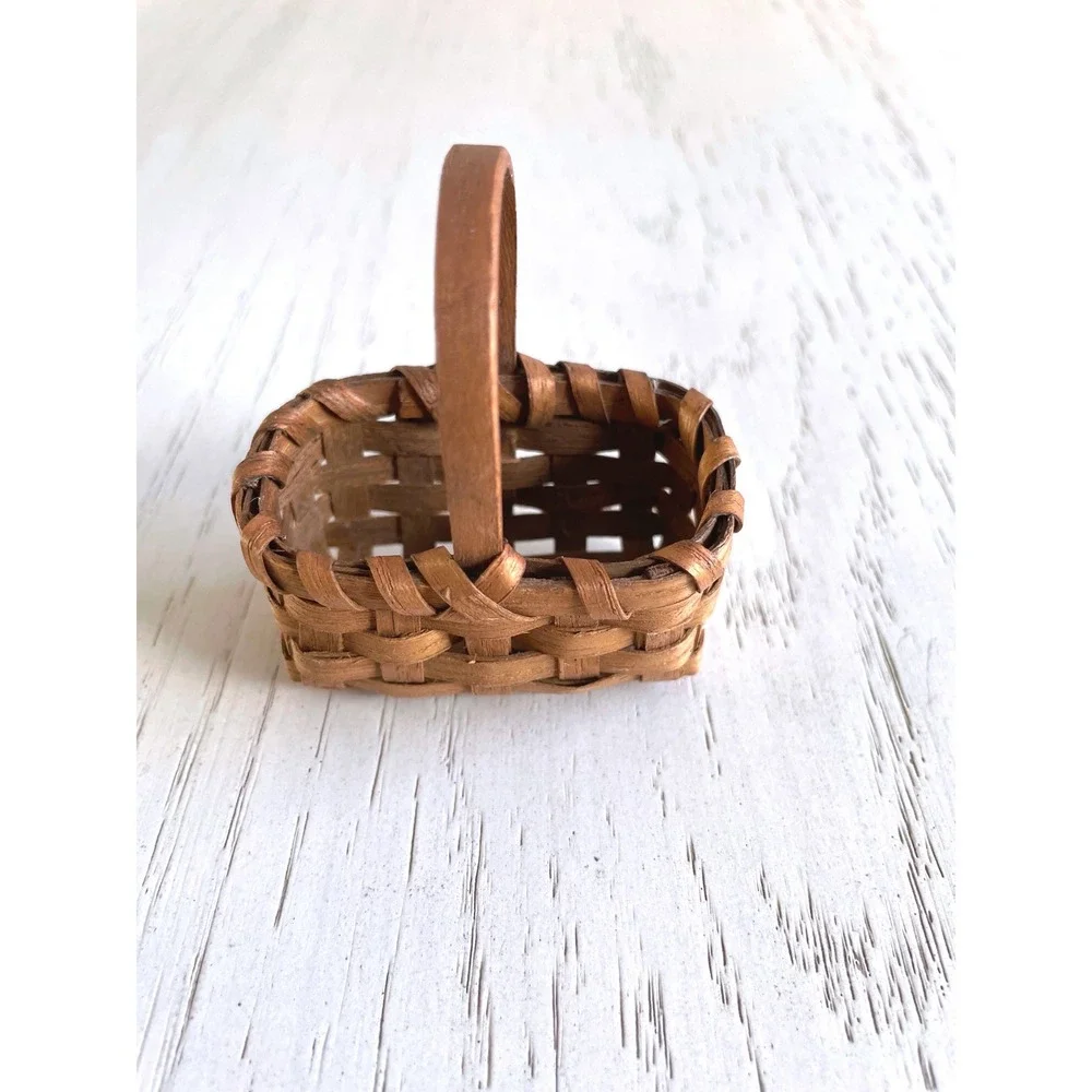 Miniature Handwoven Splint Basket‎ with Handle Rustic Dollhouse Farmhouse Decor